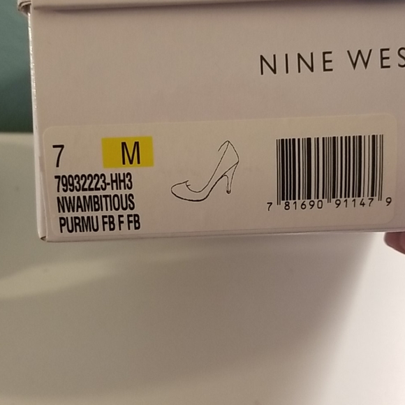 NEW IN BOX Nine West Pumps - Picture 5 of 5